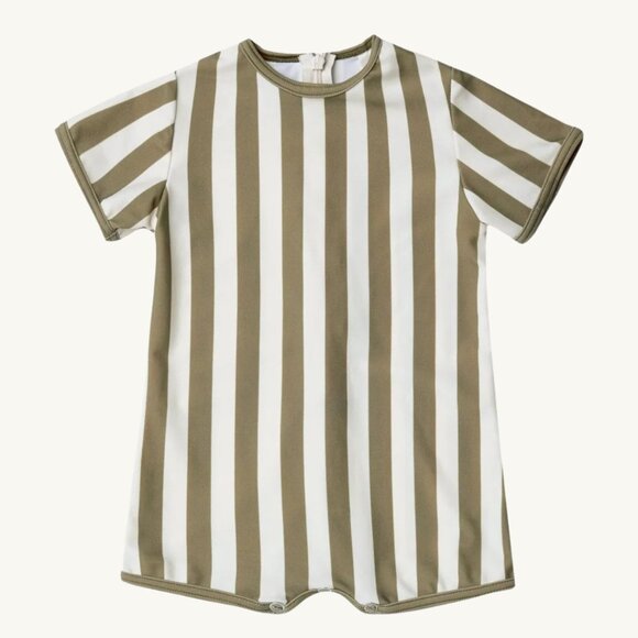 NWT - Quincy Mae Rashgard Olive stripe size 2-3Y - Picture 1 of 1